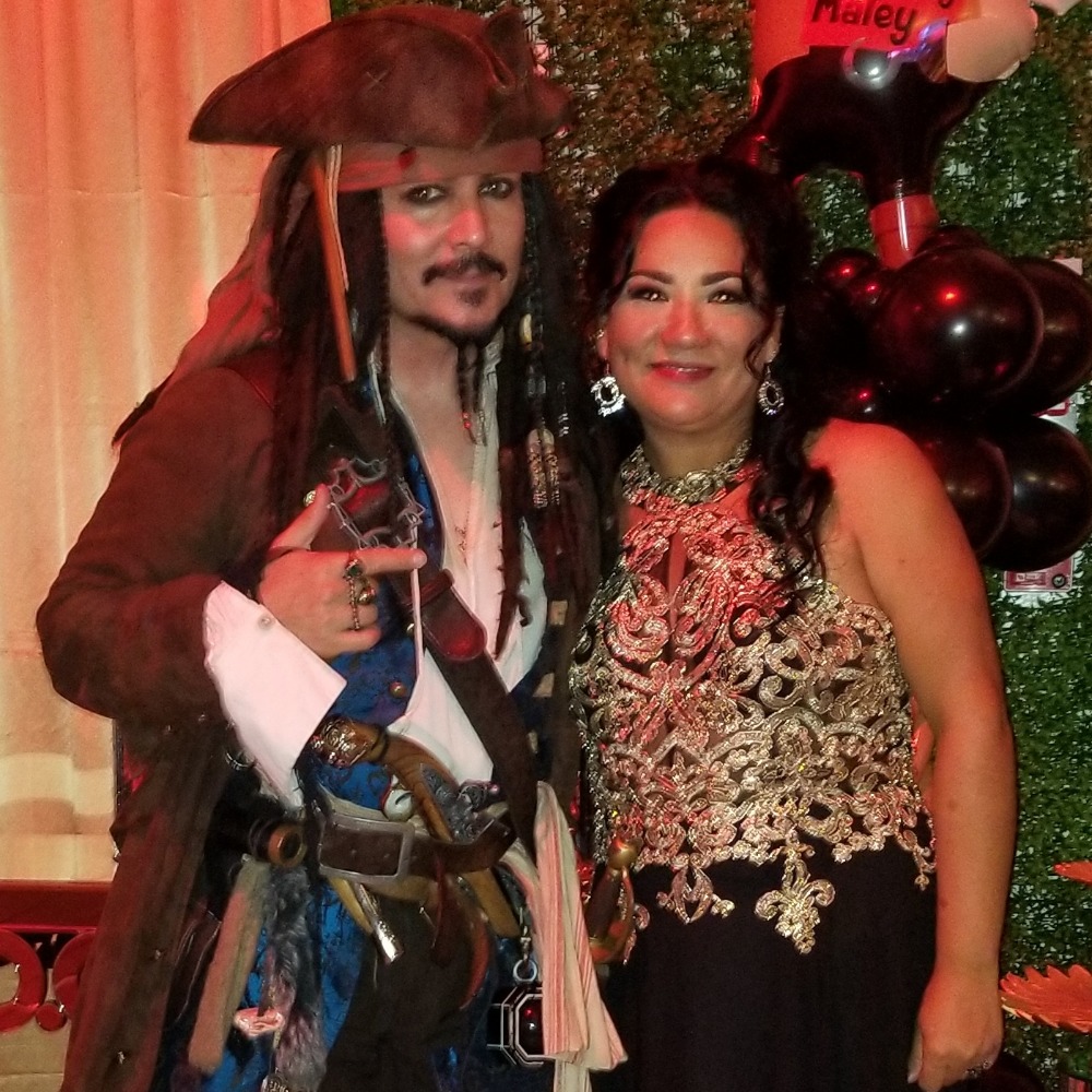 Meet your Posher, Adriana